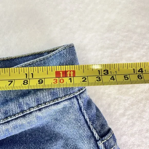 Quacker Factory High Rise Jeans Embroidered Snowmen Womens Size 6 - Picture 5 of 10